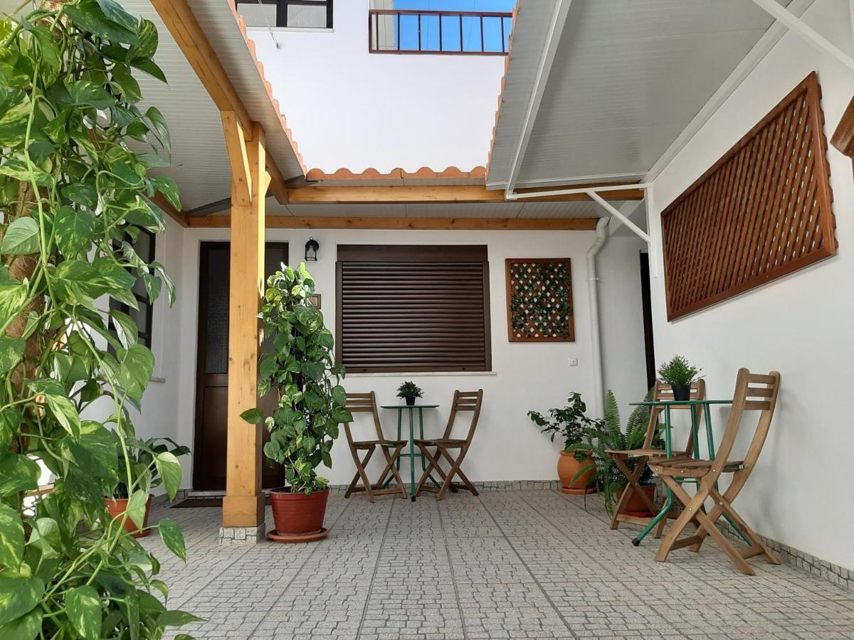 Апартаменты Alojamento Ferreira - Apartamento C Сантиагу-ду-Касен Экстерьер фото